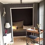 6 Person In *